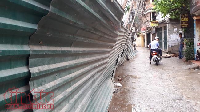 Ngõ 34 Hoàng Cầu bị nhiều dự án chiếm dụng đất công cộng, sai quy hoạch ảnh 1